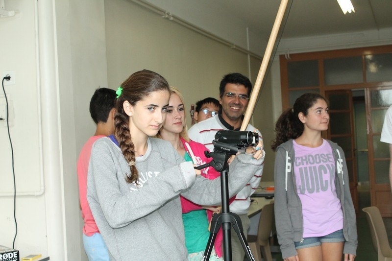 Village Camps International Summer Camp Leysin, Switzerland 2026-08-15 https://www.villagecamps.com/journals_admin/images/692-33-film (14).jpg